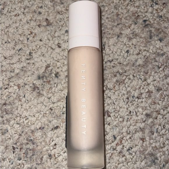 Fenty Pro Filt’r Soft Matte Longwear Liquid Foundation in Shade: 110 - Picture 1 of 2